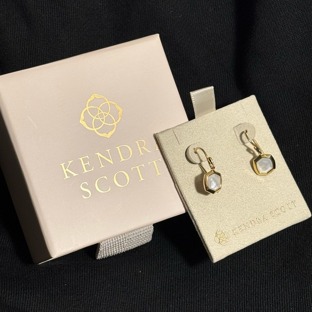 Kendra Scott Davis Drop Earrings